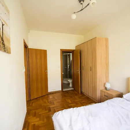 3 Villa *